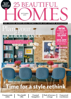 Cover of 25 Beautiful Homes from 07 August 2025