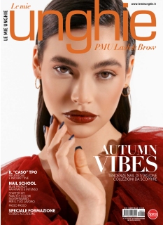 Copertina di Le Mie Unghie del 31 ottobre 2025